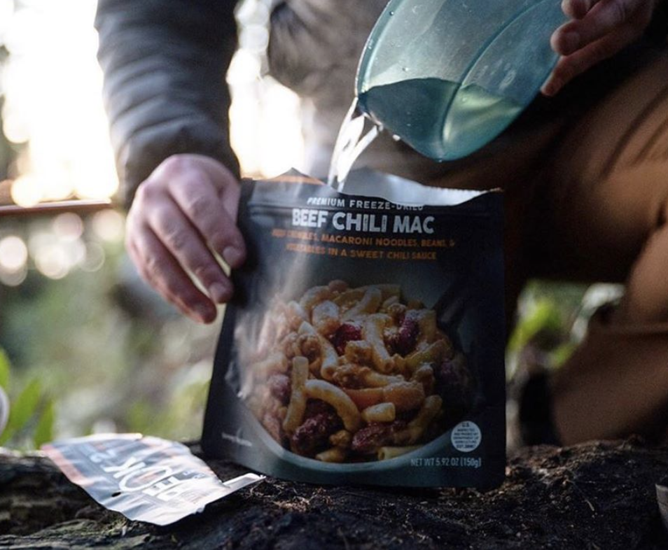 PEAK MEALS BEEF CHILI MAC image 2